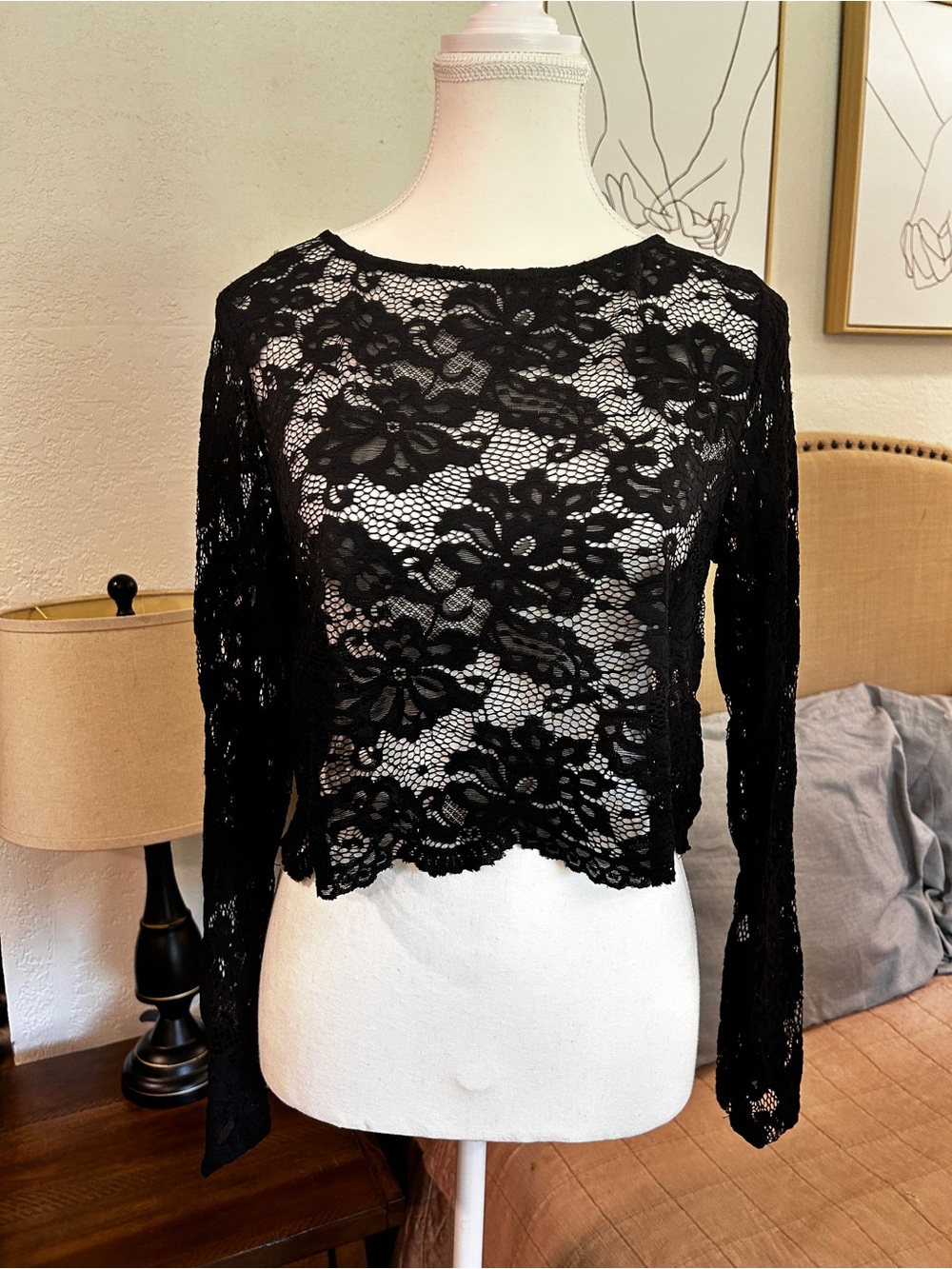 Good Luck Gem Black Floral Lace Long-Sleeve Crop Top
